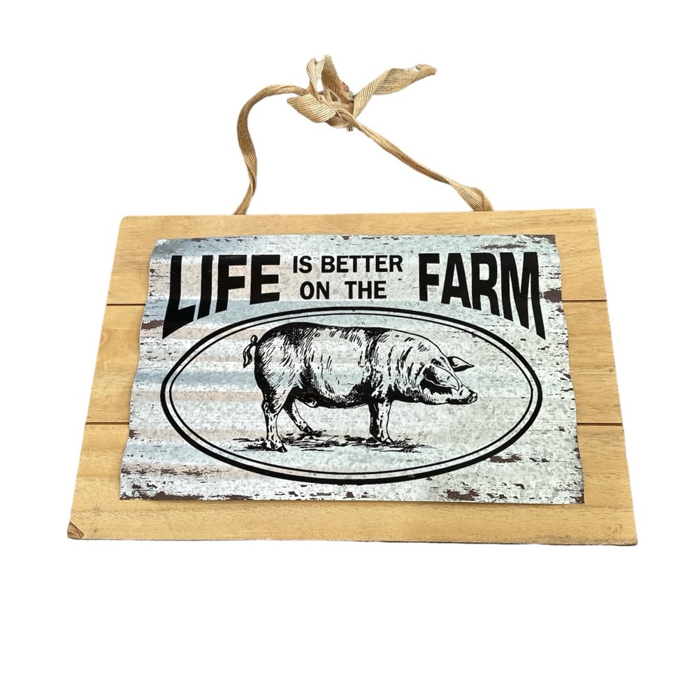 NWT Farmhouse Chic Rustic Life is Better On‎ the Farm Metal Wood Sign 15x10